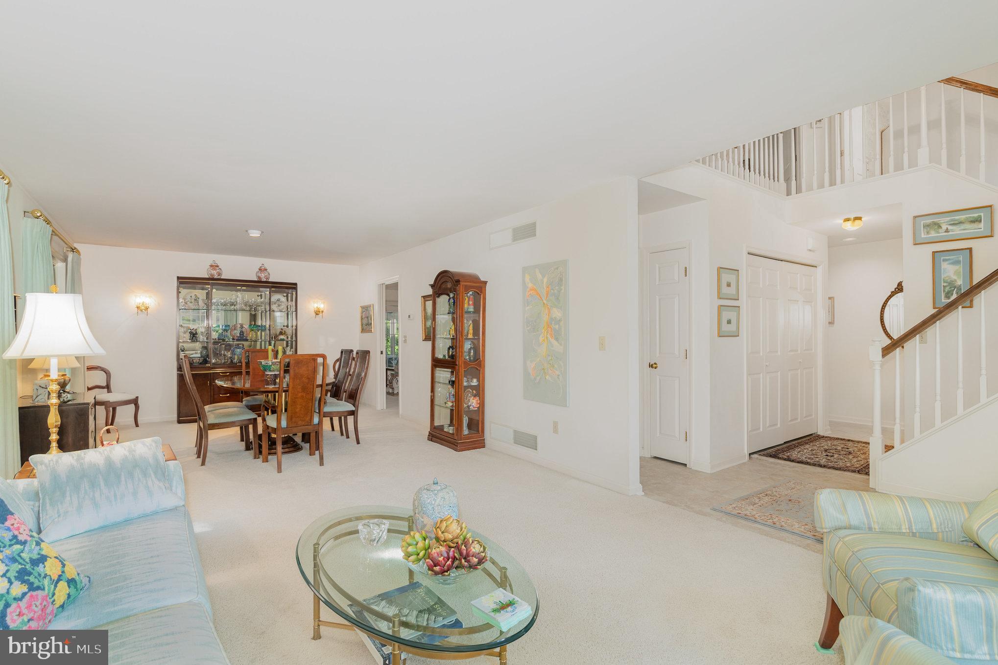 17 Leearden Road Hershey, PA 17033 - Photo 3 of 36 a living room with furniture and wooden floor