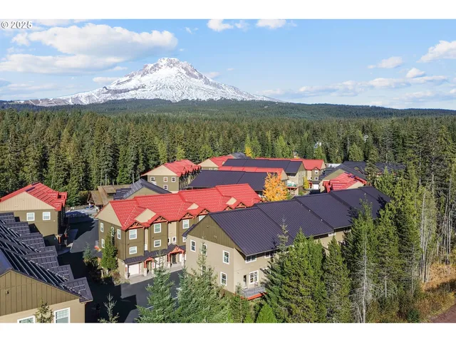 a view of an outdoor space patio swimming pool and lake view