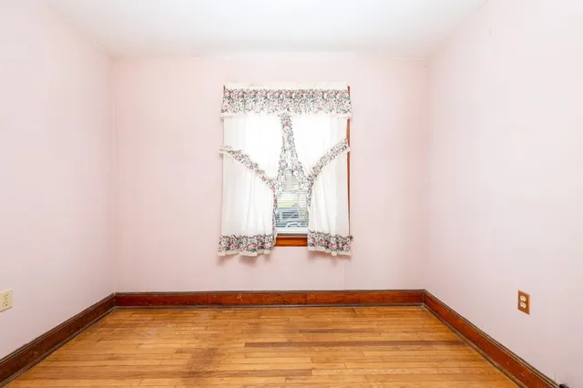 $279,900 | 116 Bushnell Avenue, Watertown, CT 06779