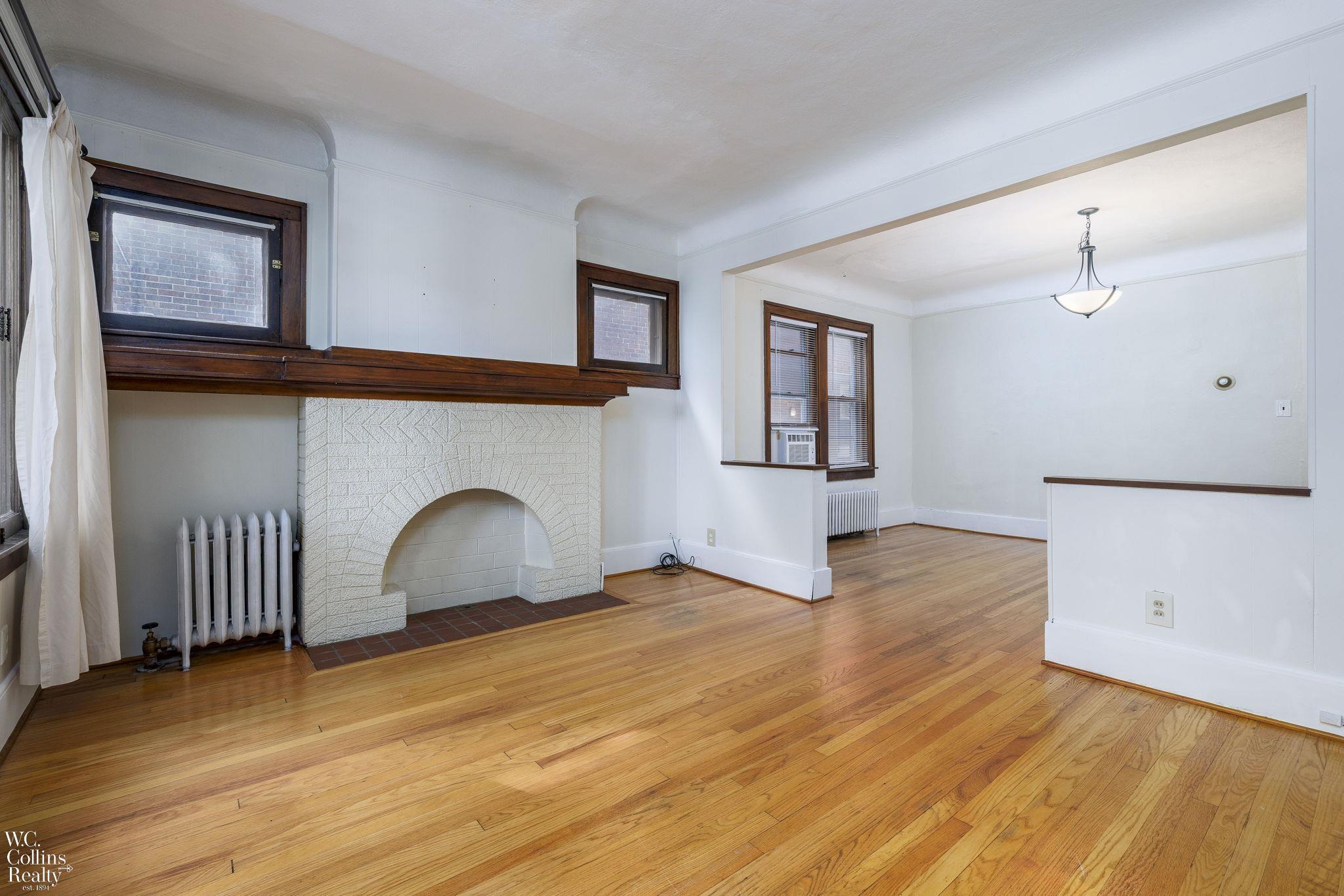 999-997 Nottingham Road Grosse Pointe, MI 48230 - Photo 5 of 29 50221729-1e8c7af0-4231-4430-b862-626275b34a4b.JPG