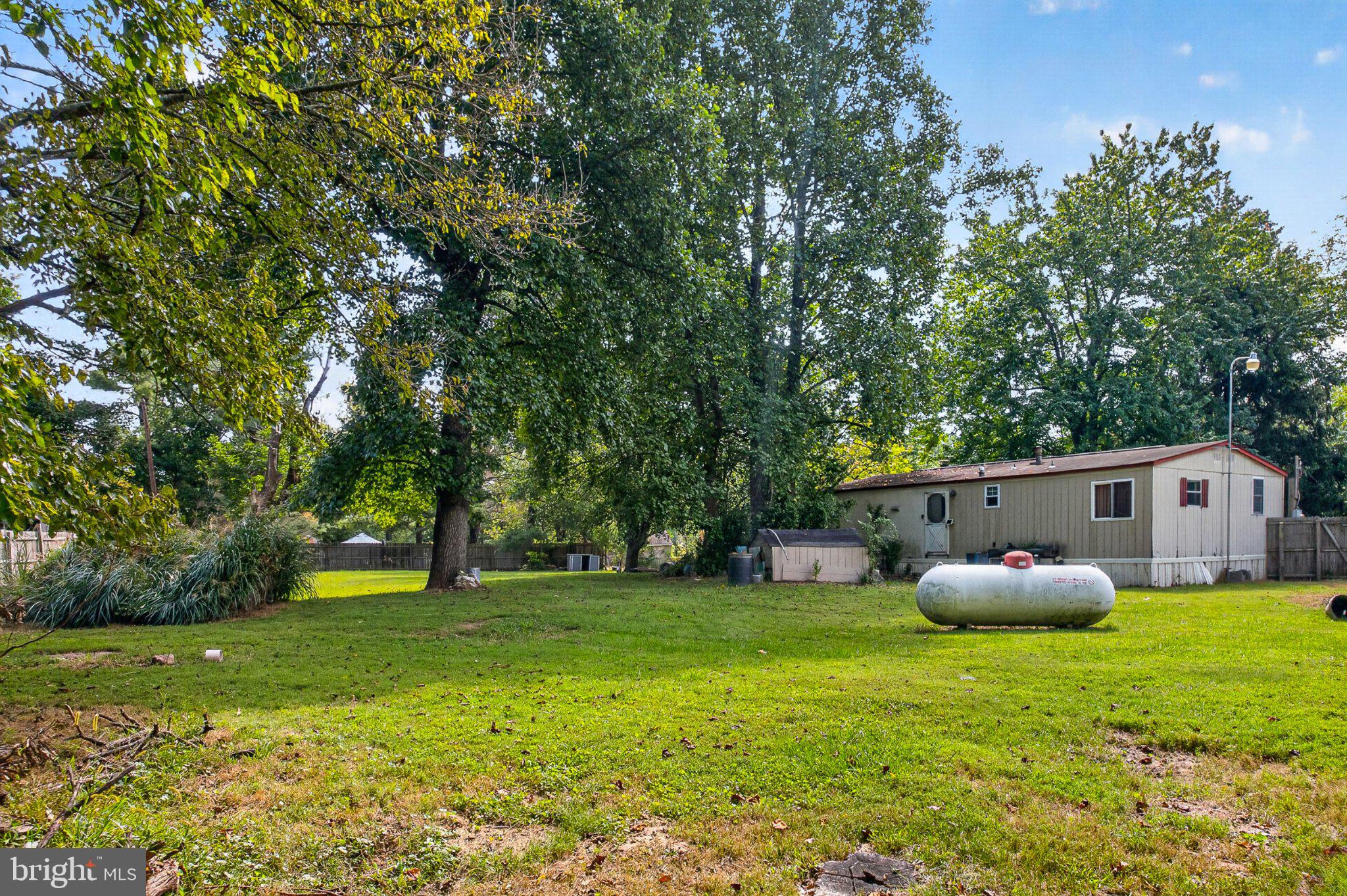 15410 Holly Grove Road Silver Spring, MD 20905 - Photo 10 of 16 Gallery Image 10