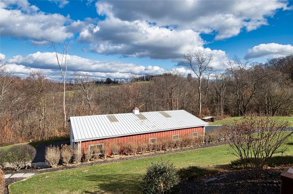 1050 Lagonda Road Washington, PA 15301 - Photo 5 of 25 a view of a garden