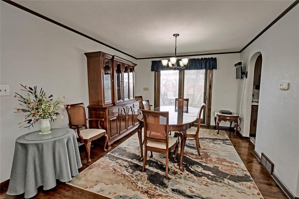 1050 Lagonda Road Washington, PA 15301 - Photo 9 of 25 a view of a livingroom with furniture and window