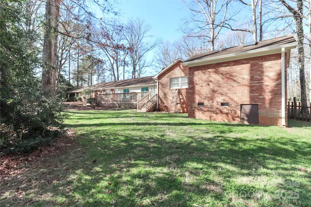 $549,500 | 251 Glen Eagles Road East, Statesville, NC 28625