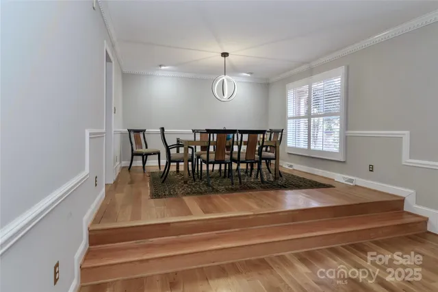 $549,500 | 251 Glen Eagles Road East, Statesville, NC 28625