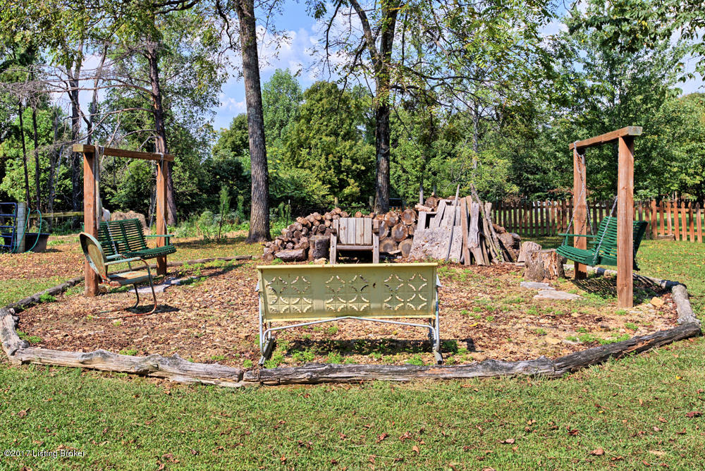 1017 Cardinal Road Shepherdsville, KY 40165 - Photo 4 of 31 1017 Cardinal Rd-3