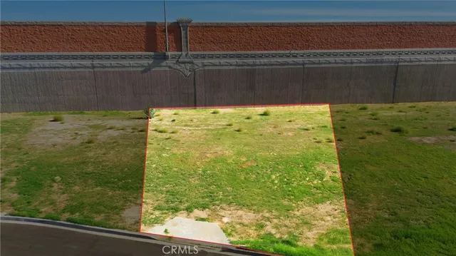 a view of bathroom with a bathtub