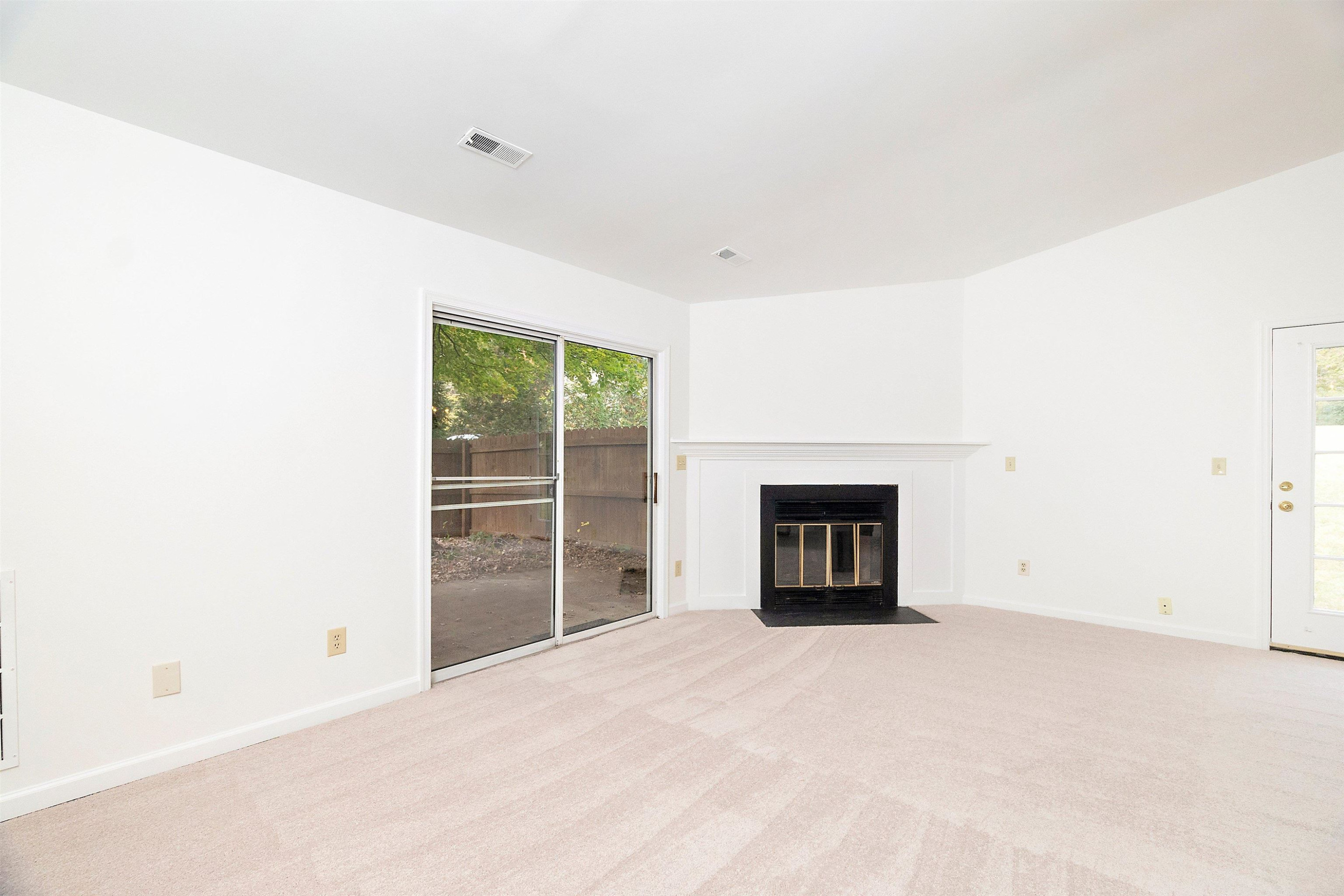 2247 Alpine Road, Unit 2247 Durham, NC 27707 - Photo 18 of 26 Living Room