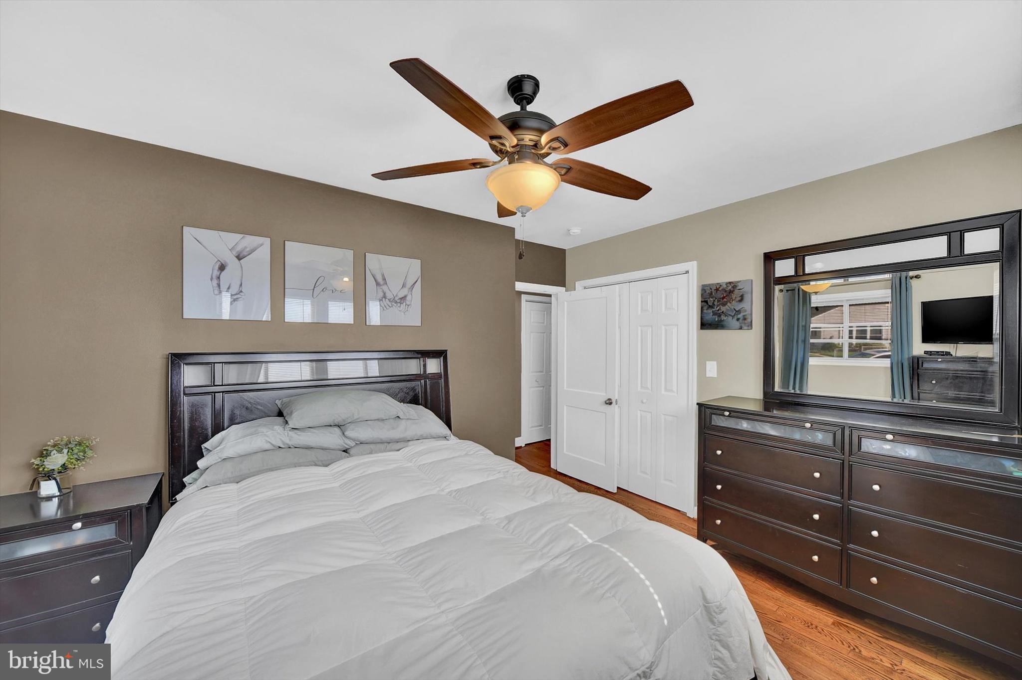 2027 Longview Avenue Rosedale, MD 21237 - Photo 14 of 26 spacious second bedroom