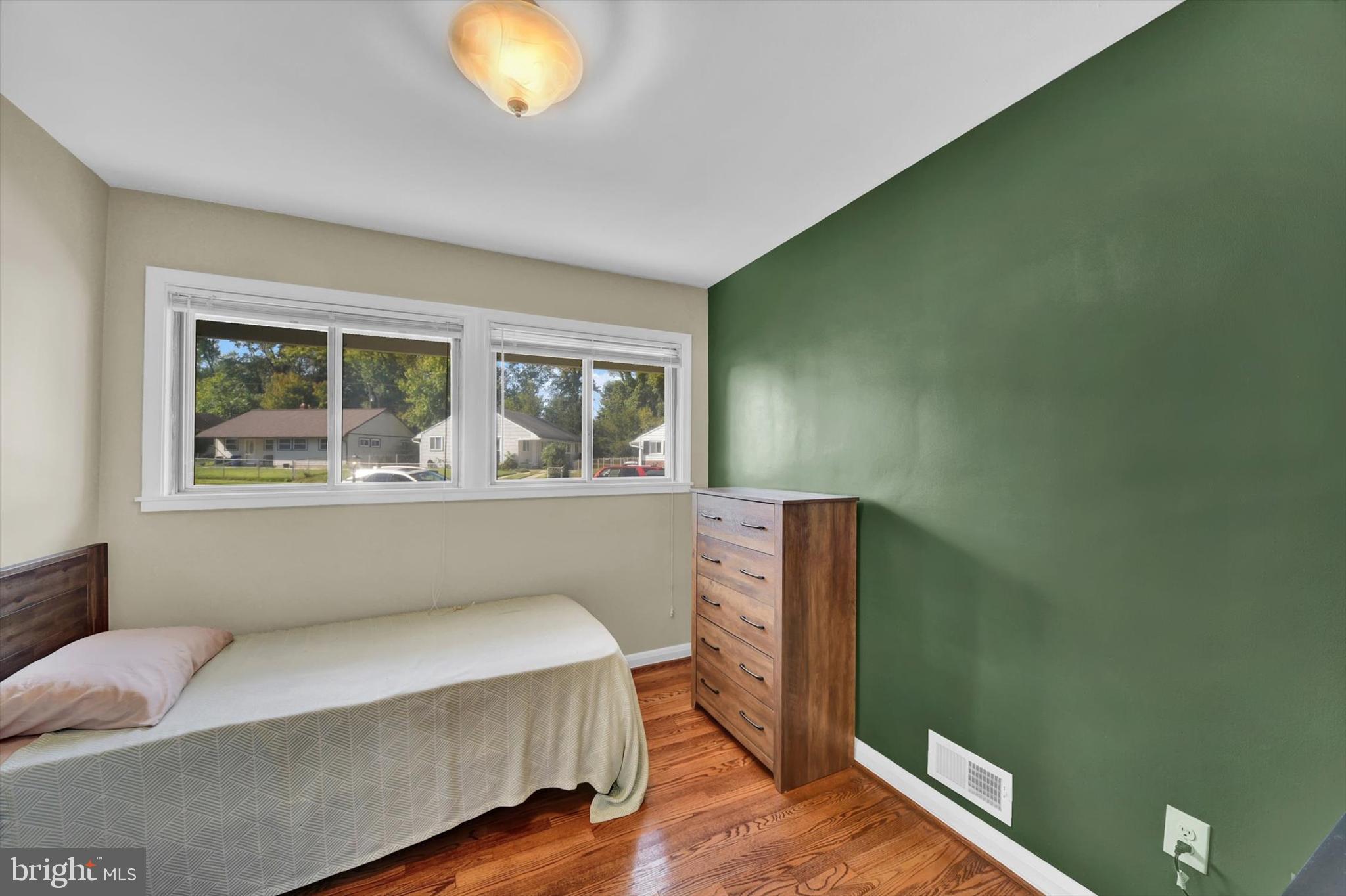 2027 Longview Avenue Rosedale, MD 21237 - Photo 15 of 26 third bedroom