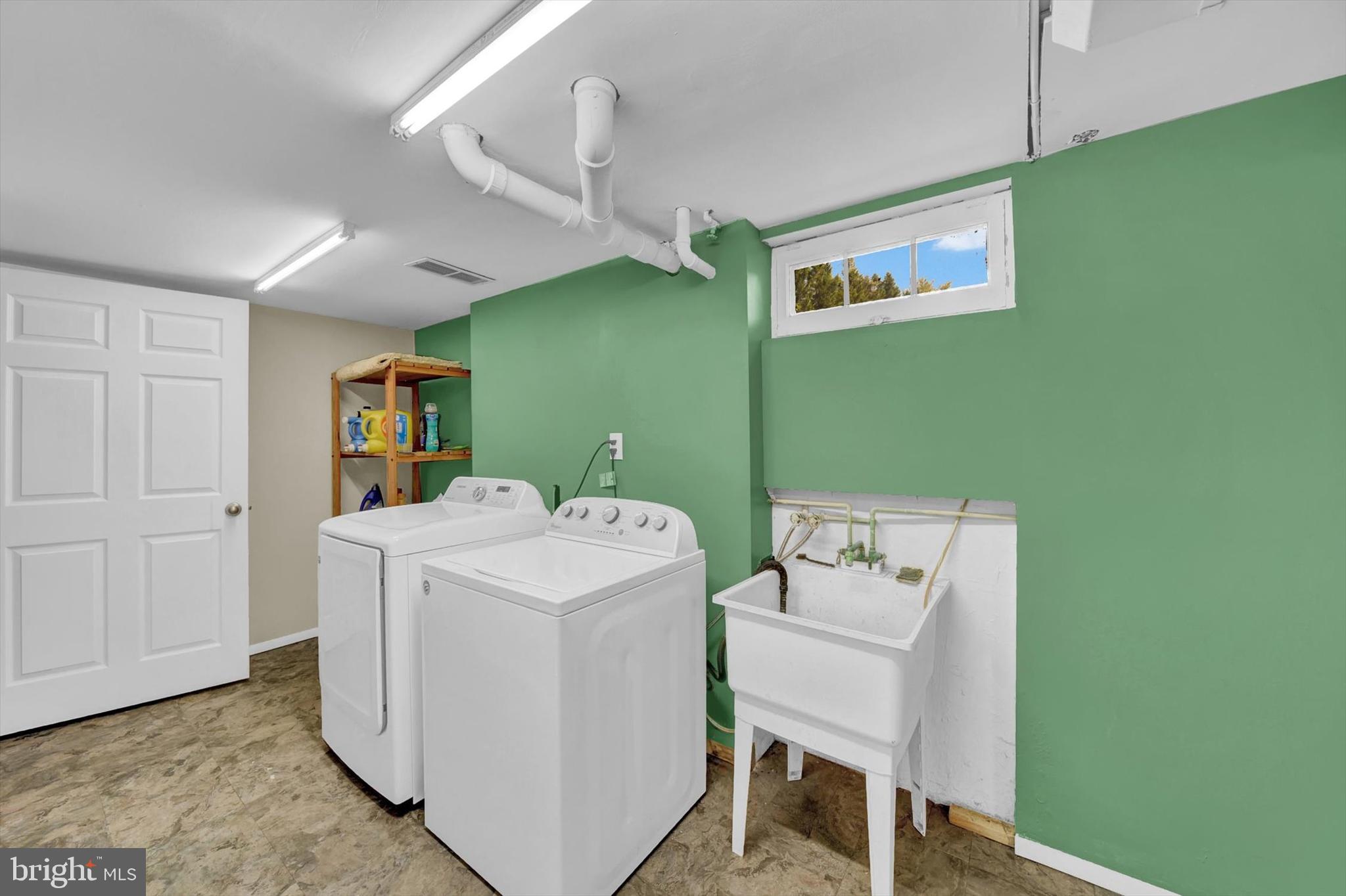 2027 Longview Avenue Rosedale, MD 21237 - Photo 21 of 26 laundry room