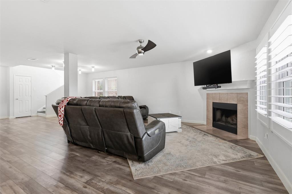 14037 Fontana Road Fort Worth, TX 76262 - Photo 17 of 40