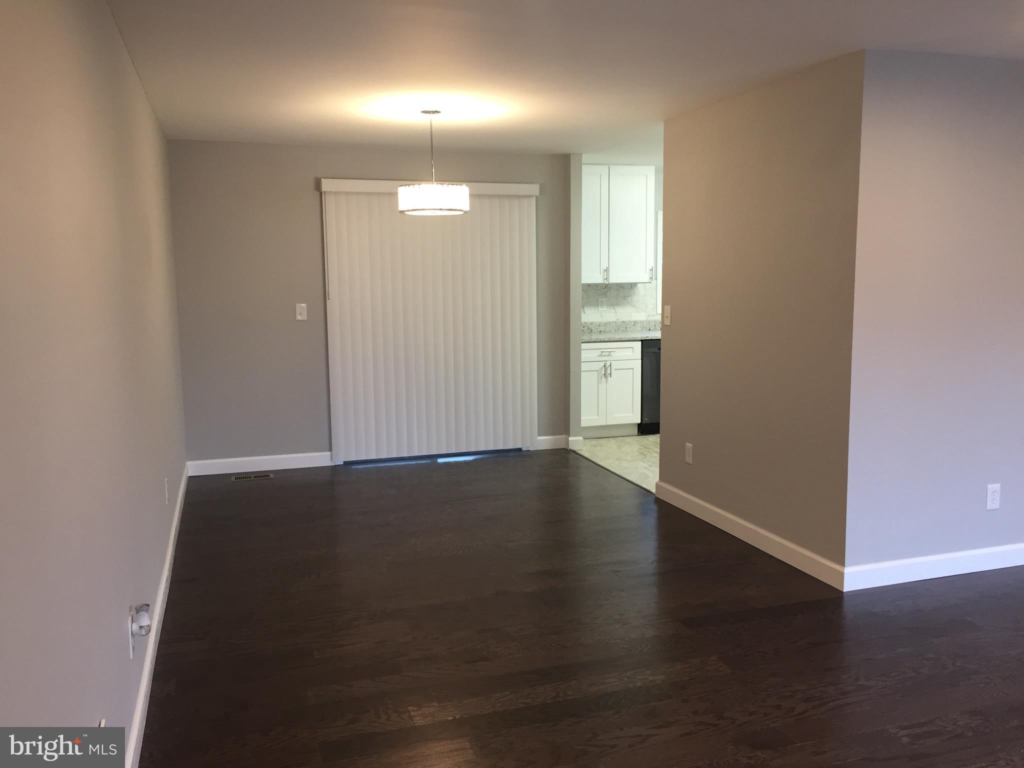 5912 Moorehead Road Baltimore, MD 21228 - Photo 7 of 29