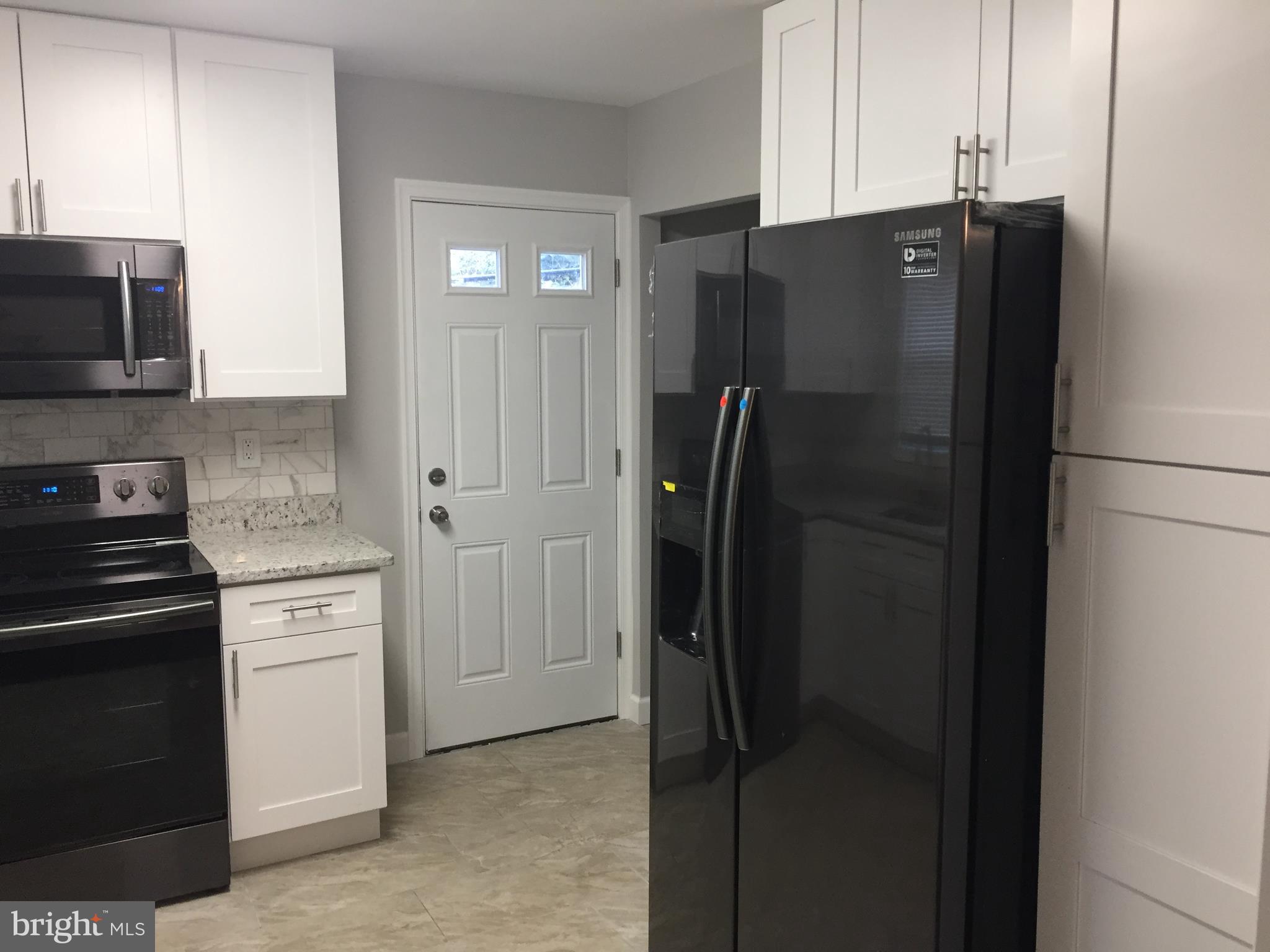 5912 Moorehead Road Baltimore, MD 21228 - Photo 10 of 29