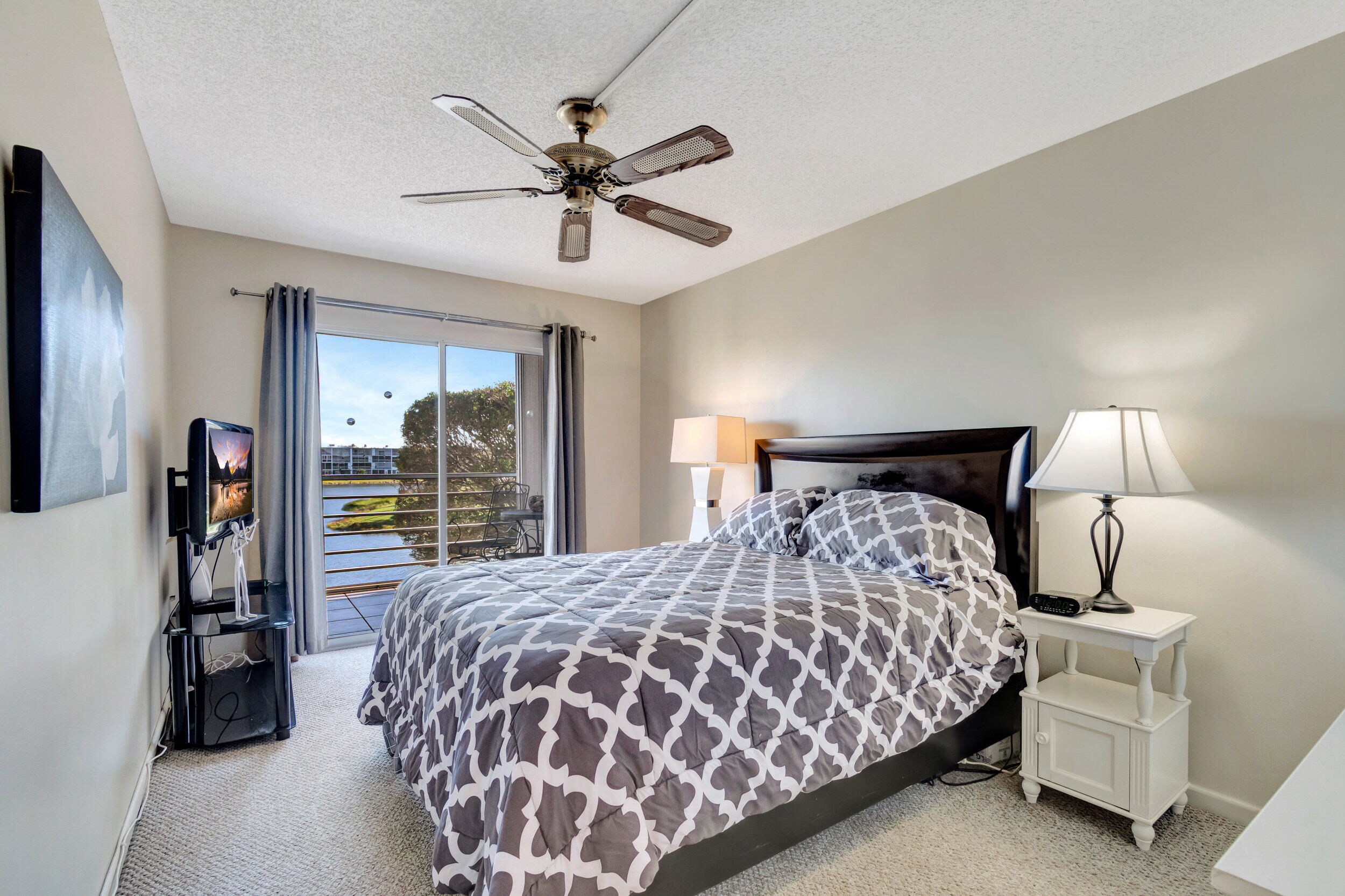 3002 Cornwall East Boca Raton, FL 33434 - Photo 17 of 63 21_dsc_5731
