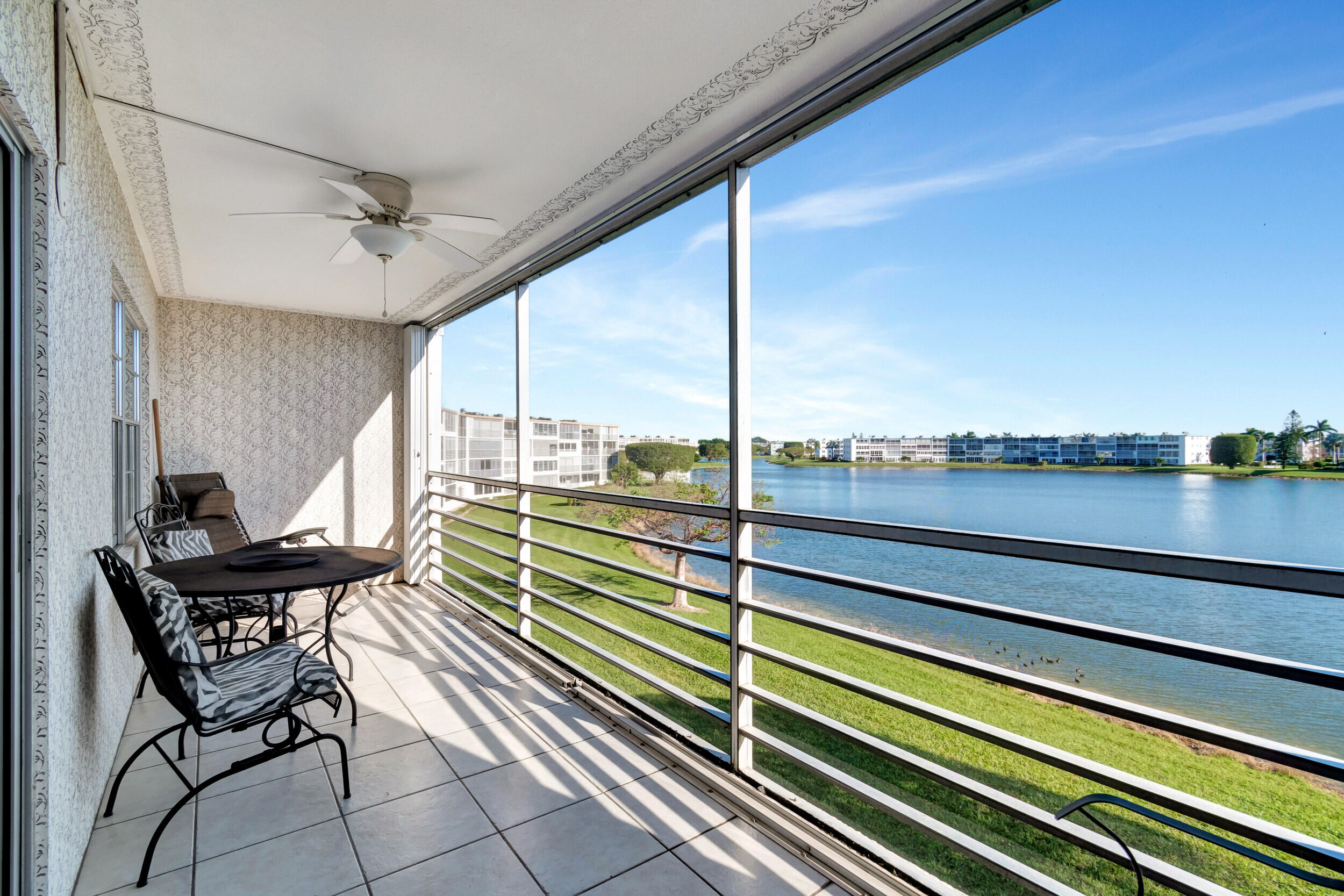 3002 Cornwall East Boca Raton, FL 33434 - Photo 19 of 63 24_dsc_5756