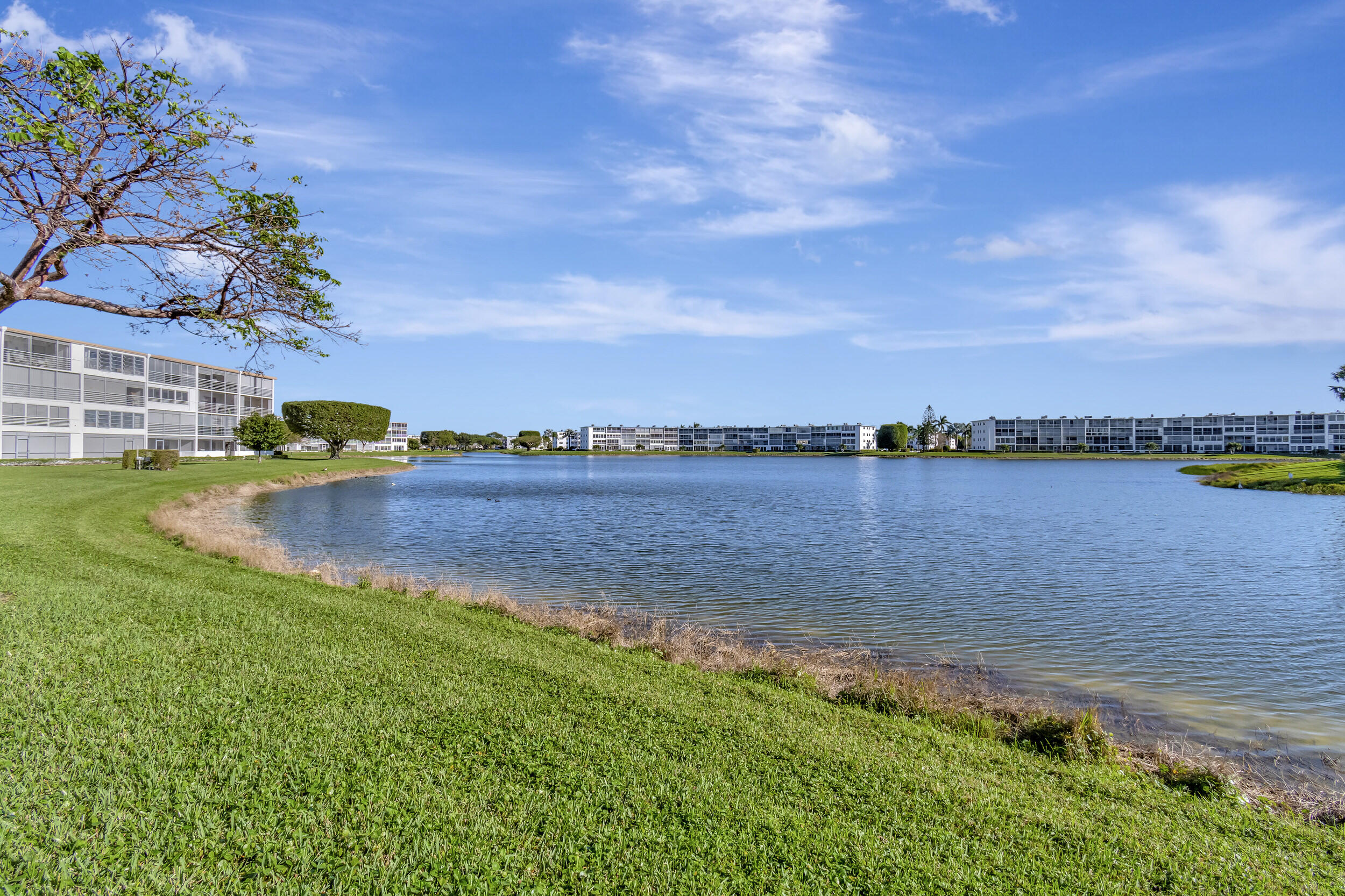 3002 Cornwall East Boca Raton, FL 33434 - Photo 24 of 63 33_dsc_5916
