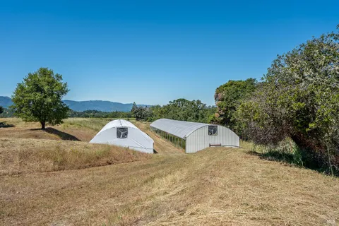 $425,000 | 13000 Buckman Drive, Hopland, CA 95449
