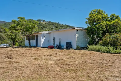 $425,000 | 13000 Buckman Drive, Hopland, CA 95449