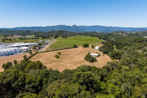 $425,000 | 13000 Buckman Drive, Hopland, CA 95449