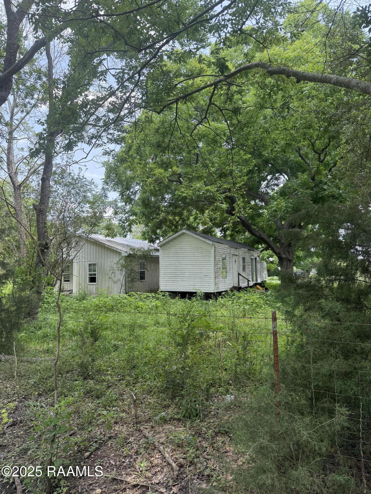 295 Jim Guillory Road Opelousas, LA 70570 - Photo 4 of 12 IMG_3975