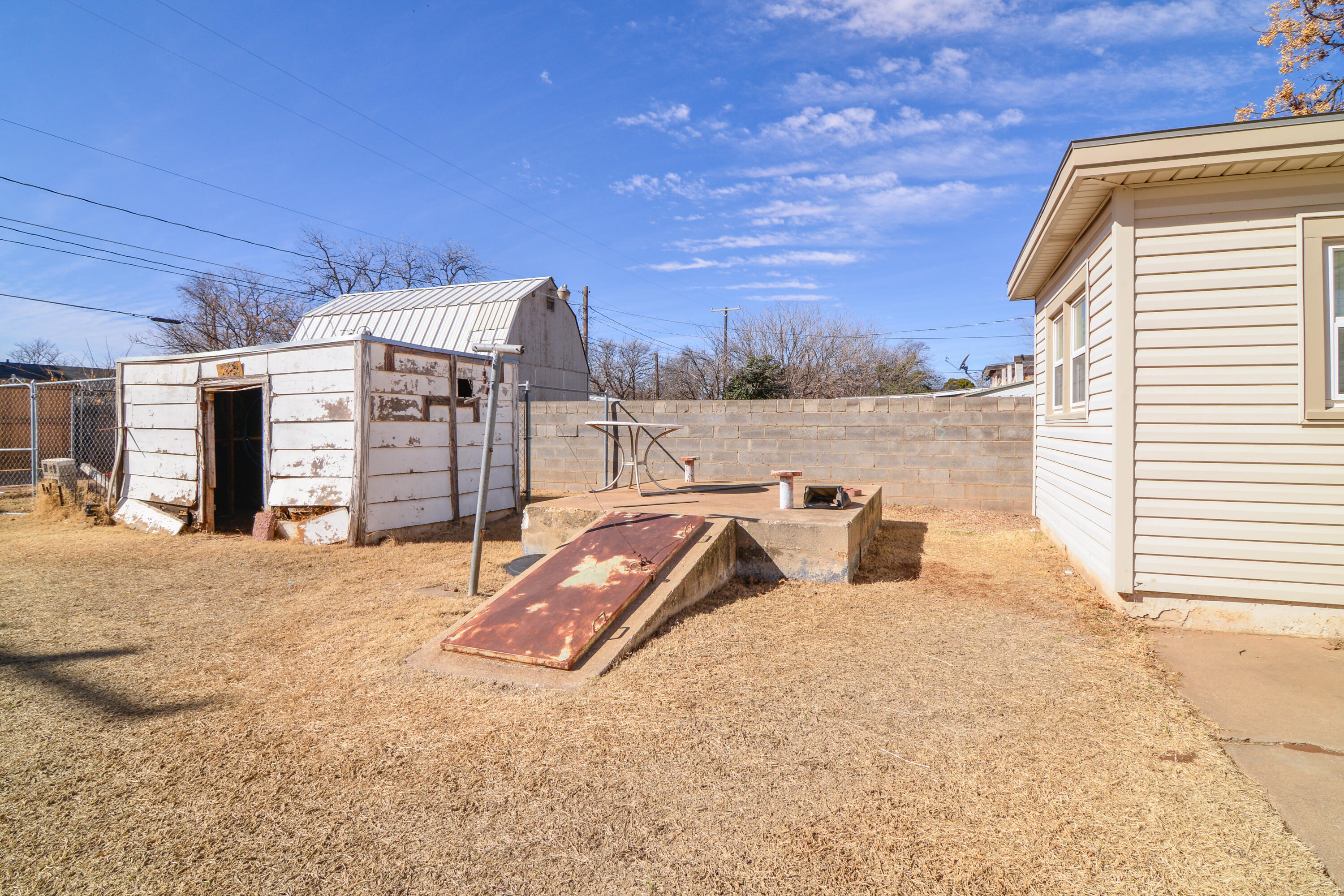 4907 41st Street Lubbock, TX 79414 - Photo 34 of 39 a view of a roof deck