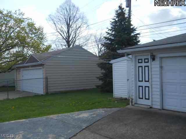 15404 Greendale Road Maple Heights, OH 44137 - Photo 2 of 10