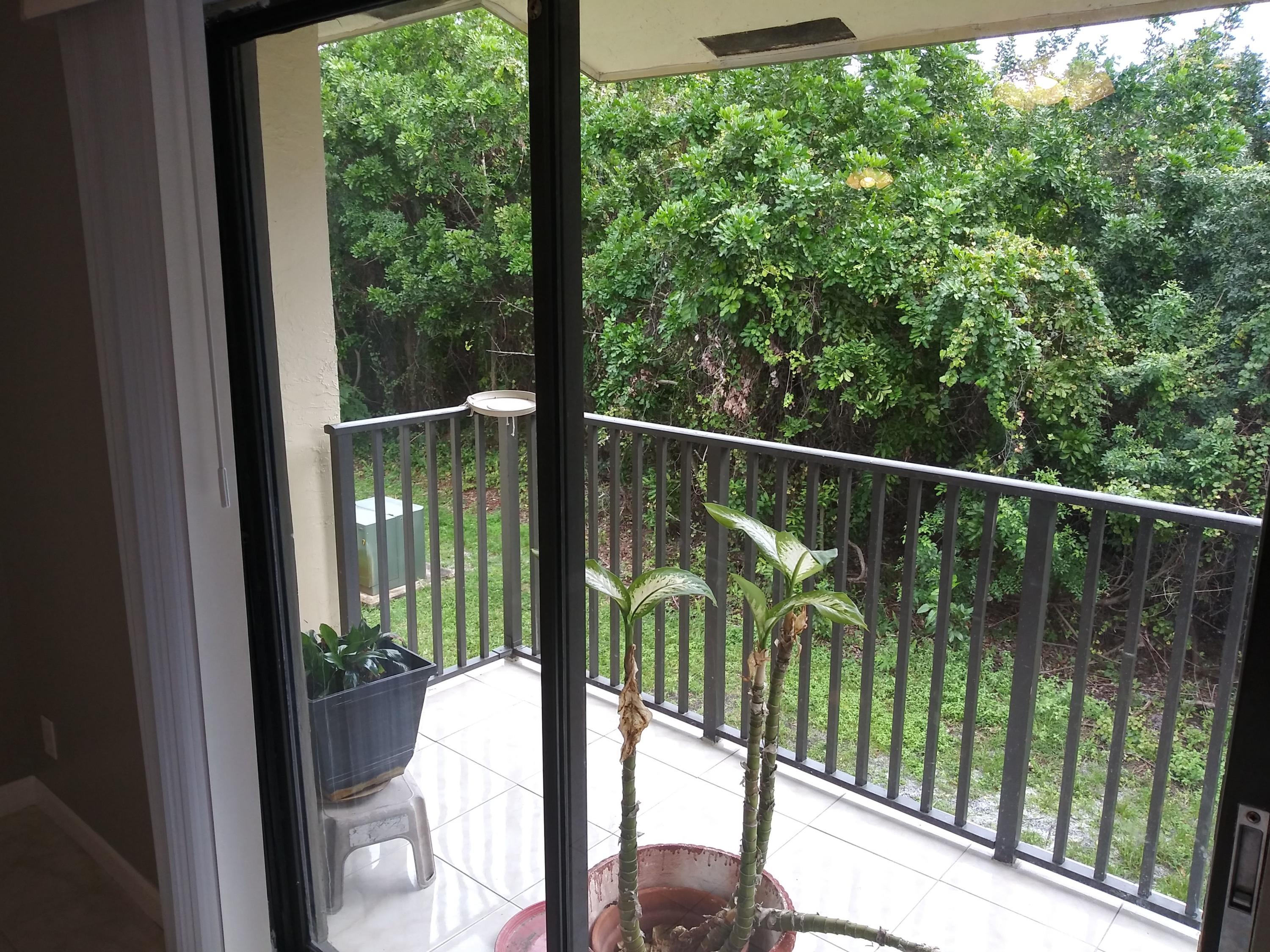 522 Trace Circle, Unit 208 Deerfield Beach, FL 33441 - Photo 19 of 47 20200118_132102_HDR