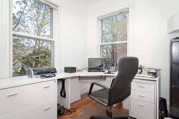 93 Perry Street, Unit 4 Brookline, MA 02446 - Photo 17 of 27 Gallery Image 17