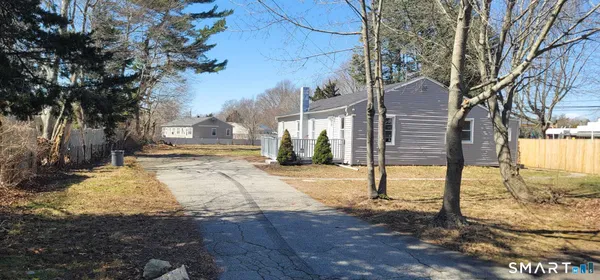 $359,000 | 11 Vergennes Court, Groton, CT 06340