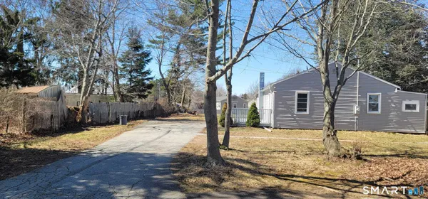 $359,000 | 11 Vergennes Court, Groton, CT 06340