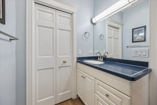 $1,425,000 | 530 North East Avenue, Oak Park, IL 60302