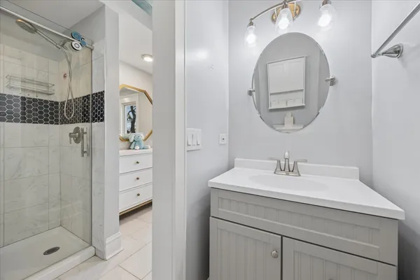 $1,425,000 | 530 North East Avenue, Oak Park, IL 60302