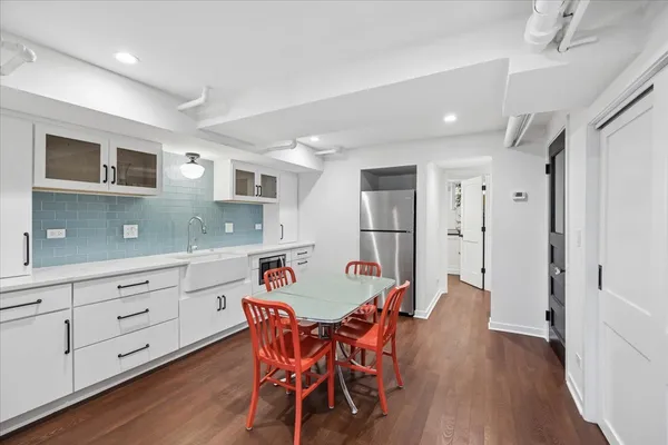 $1,425,000 | 530 North East Avenue, Oak Park, IL 60302