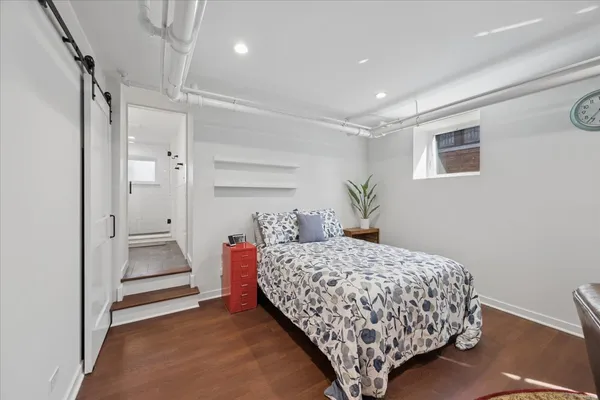 $1,425,000 | 530 North East Avenue, Oak Park, IL 60302