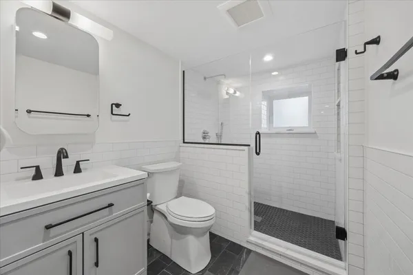 $1,425,000 | 530 North East Avenue, Oak Park, IL 60302