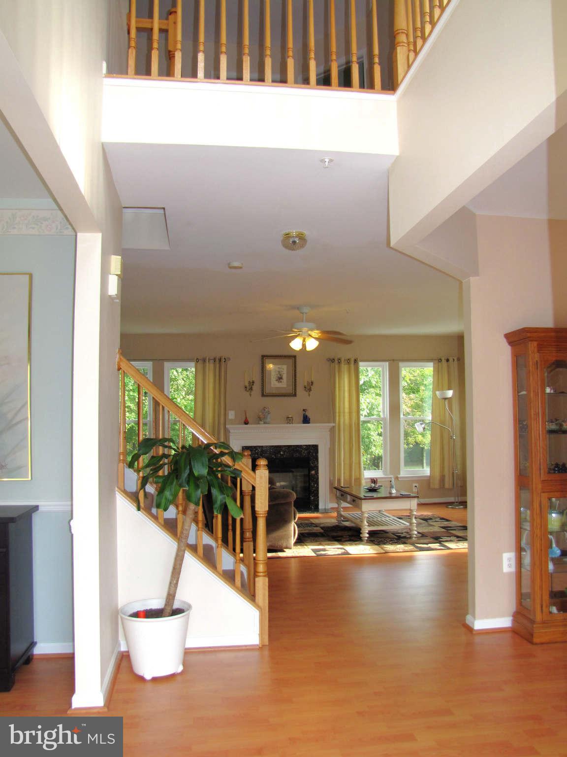 8202 Meadowfield Way Laurel, MD 20708 - Photo 14 of 29 Entrance/Foyer