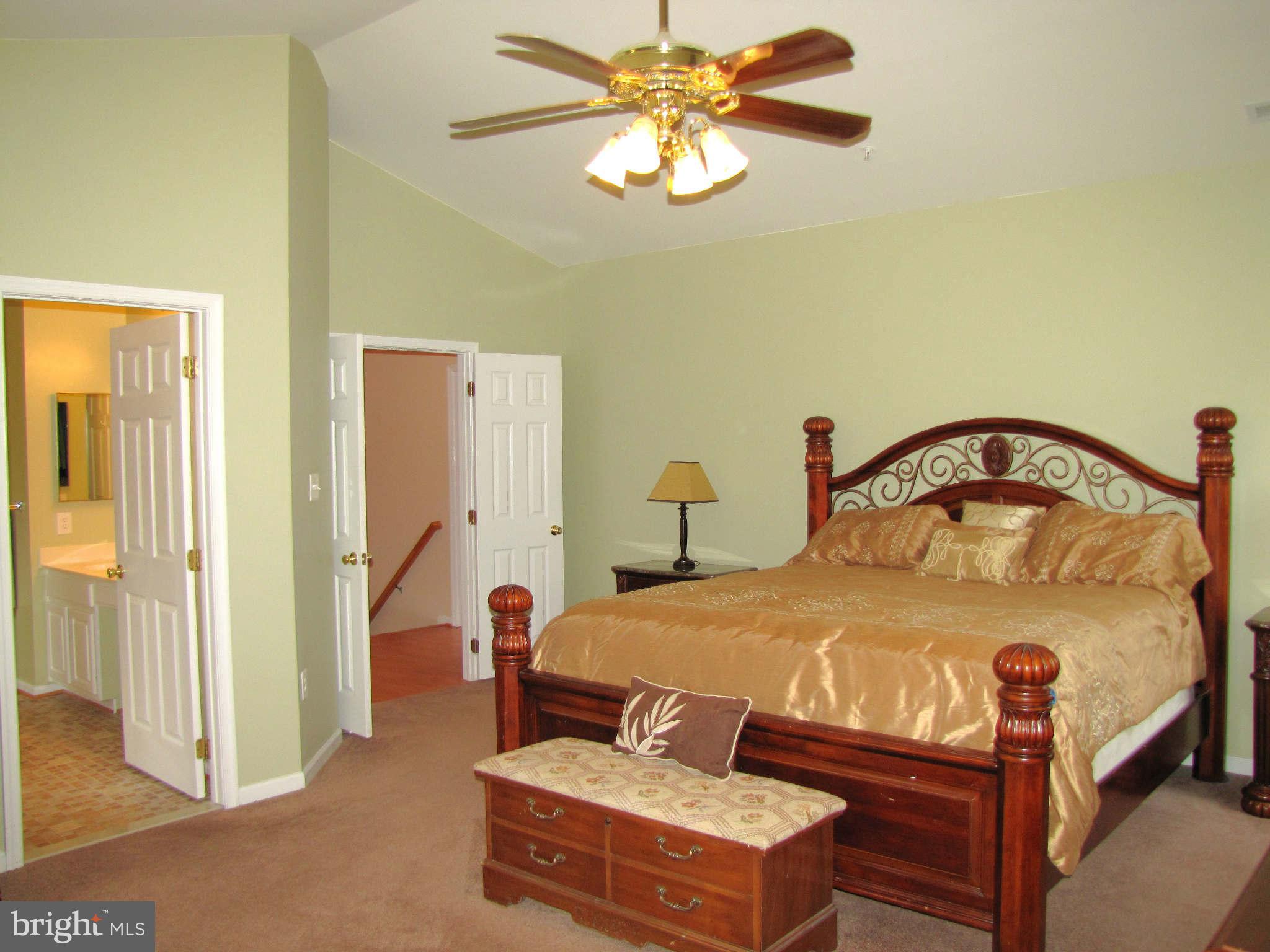 8202 Meadowfield Way Laurel, MD 20708 - Photo 17 of 29 Bedroom (Master)