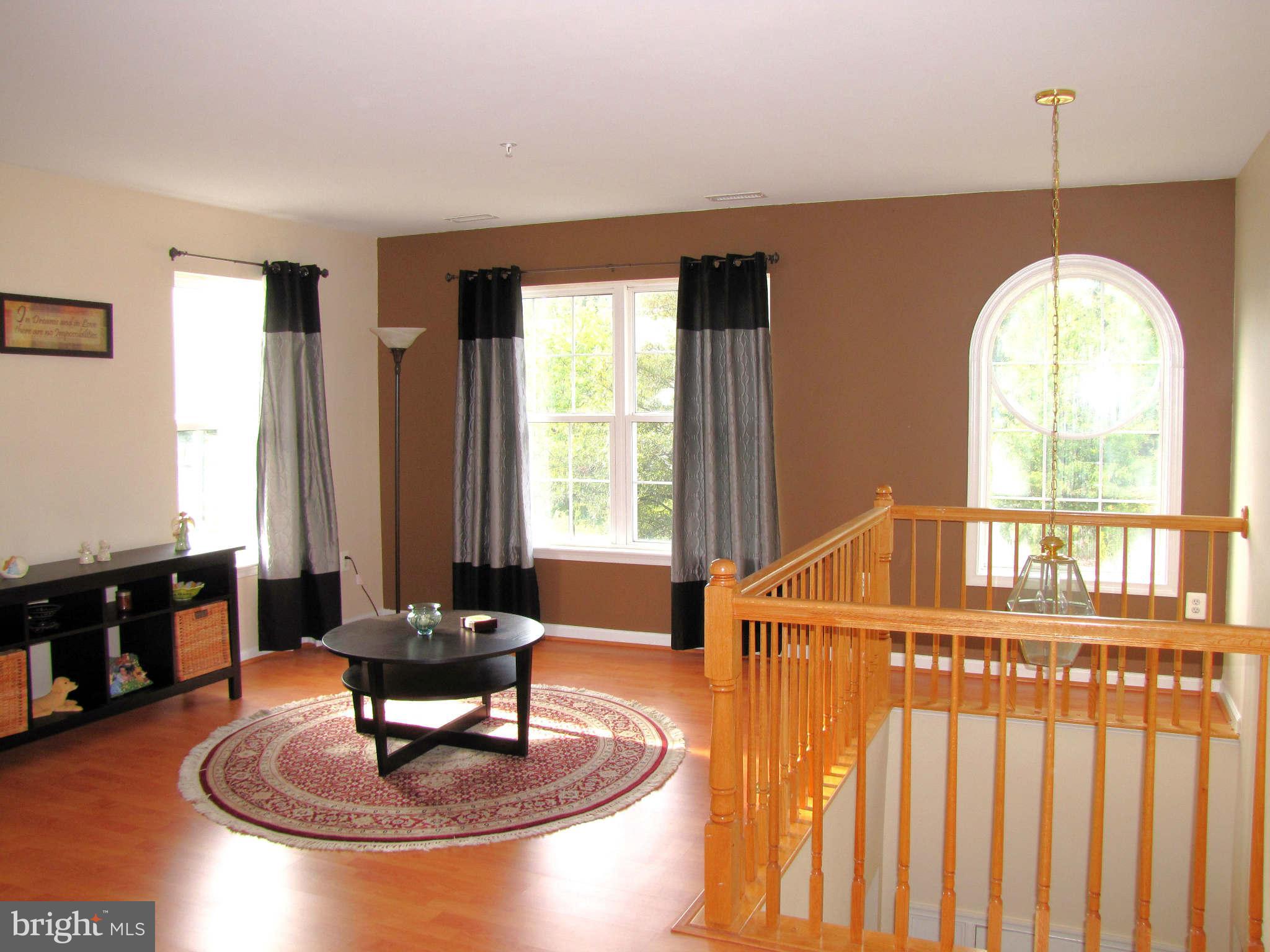 8202 Meadowfield Way Laurel, MD 20708 - Photo 24 of 29 Loft