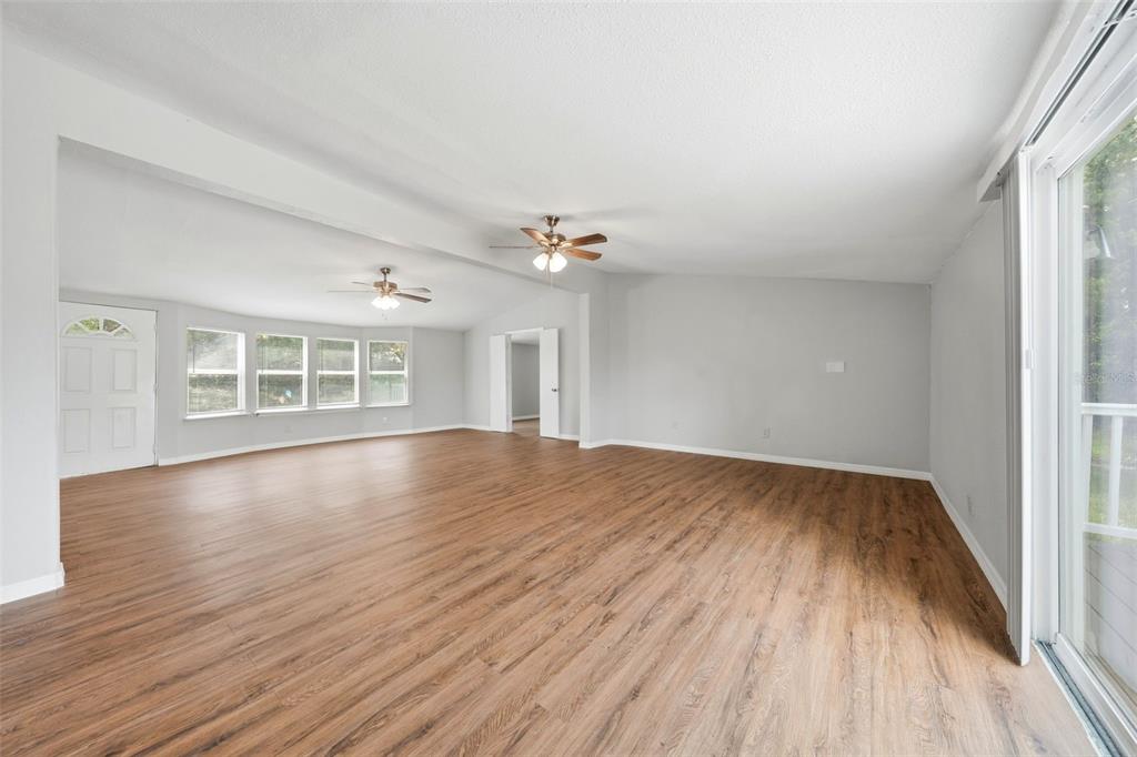 40404 Holly Branch Road Eustis, FL 32736 - Photo 11 of 38