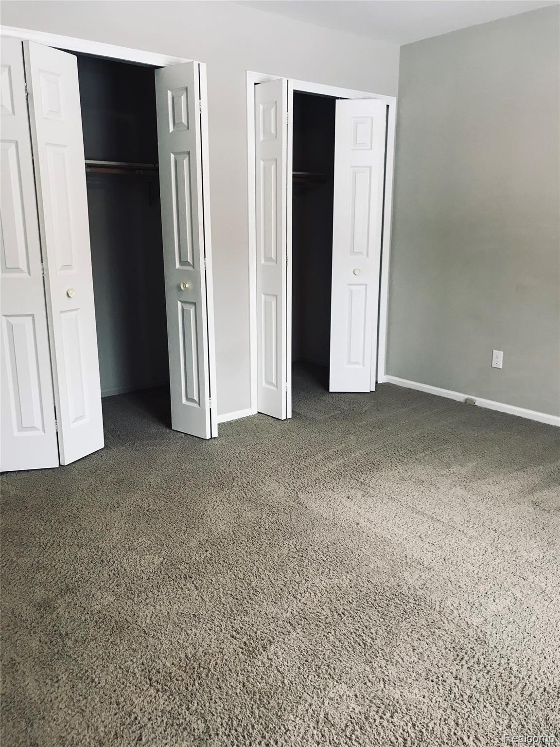 5189 Stewart Road Lapeer, MI 48446 - Photo 10 of 31 Master bedroom double closet