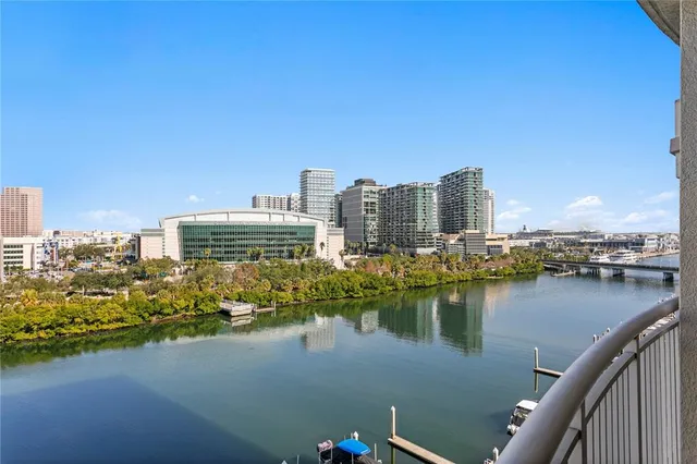 $1,295,000 | 371 Channelside Walk Way, Unit 703, Tampa, FL 33602