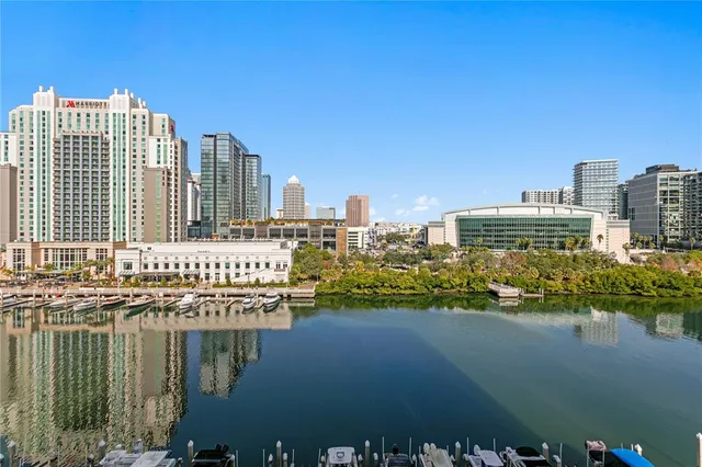 $1,295,000 | 371 Channelside Walk Way, Unit 703, Tampa, FL 33602