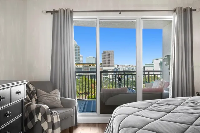 $1,295,000 | 371 Channelside Walk Way, Unit 703, Tampa, FL 33602