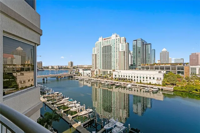 $1,295,000 | 371 Channelside Walk Way, Unit 703, Tampa, FL 33602