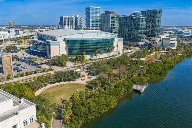 $1,295,000 | 371 Channelside Walk Way, Unit 703, Tampa, FL 33602