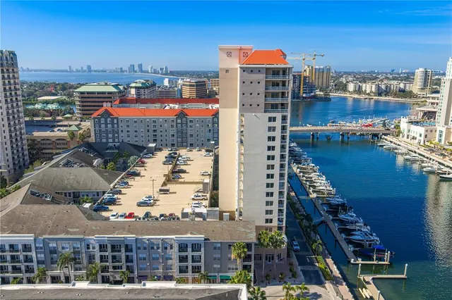 $1,295,000 | 371 Channelside Walk Way, Unit 703, Tampa, FL 33602