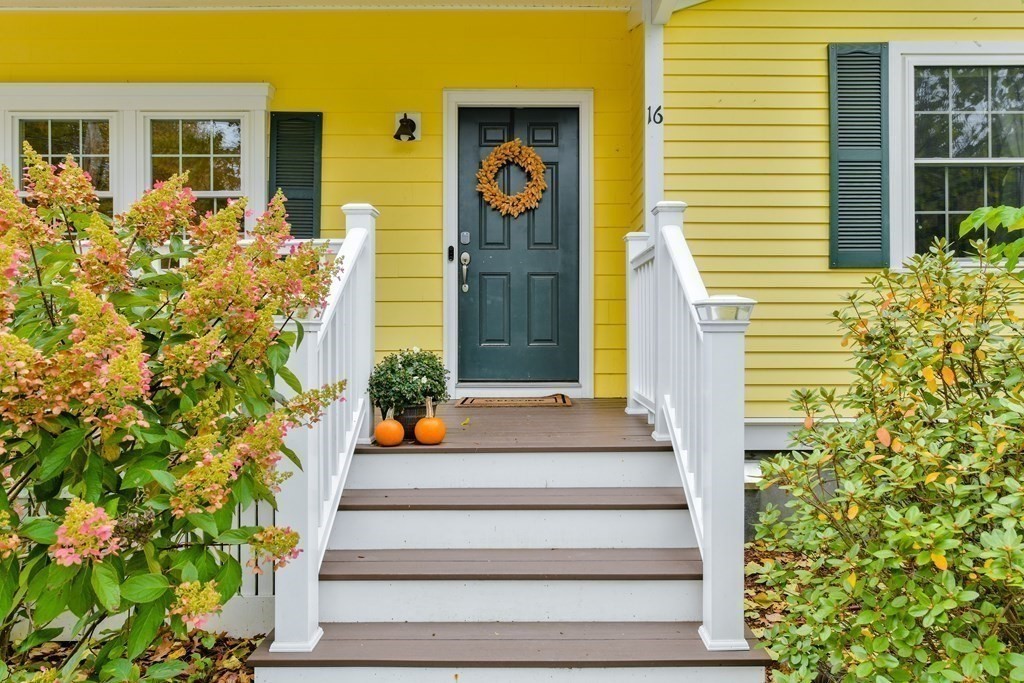 16 Thornberry Road Winchester, MA 01890 - Photo 2 of 42