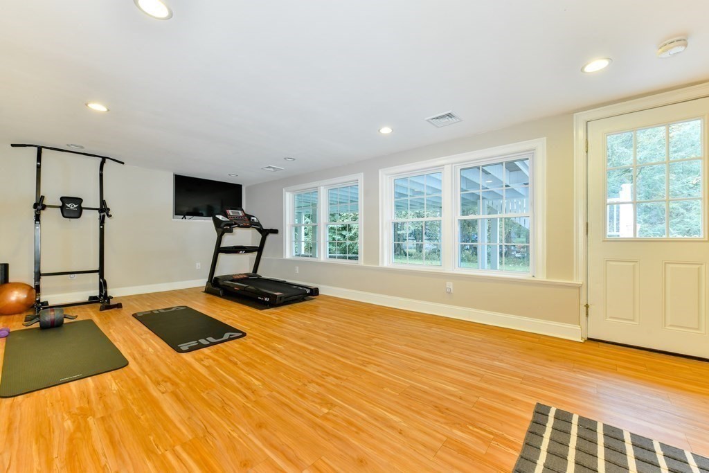 16 Thornberry Road Winchester, MA 01890 - Photo 26 of 42