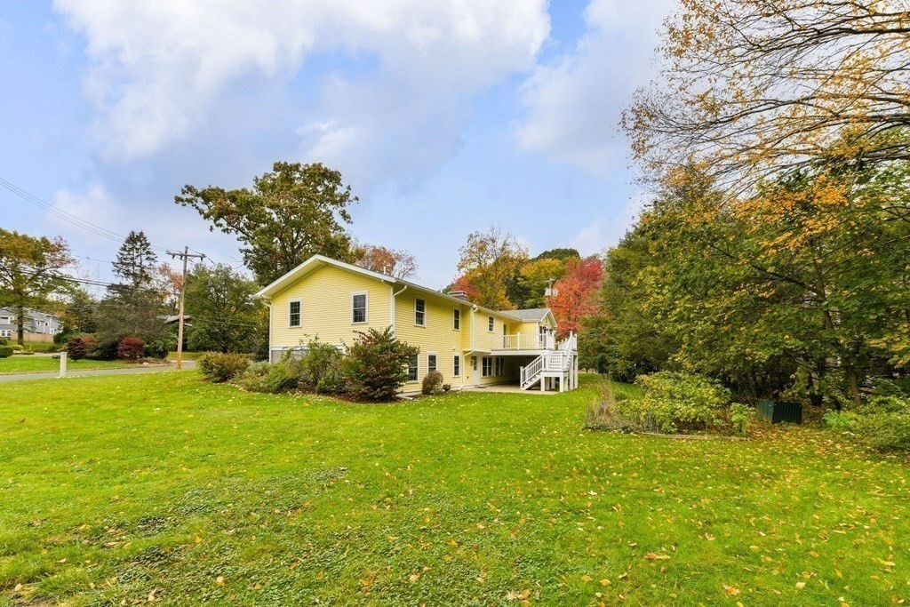 16 Thornberry Road Winchester, MA 01890 - Photo 4 of 42